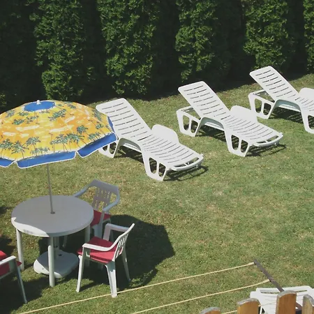 Appartement Vuca Klimatizalt Apartmanhaz Balatonboglár