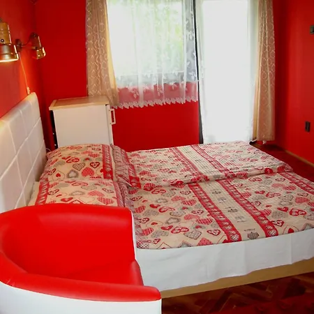 Vuca Klimatizalt Apartmanhaz * Balatonboglár