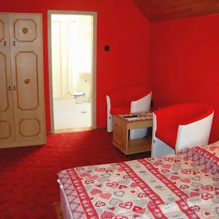 Vuca Medences, Klimatizalt Apartmanhaz