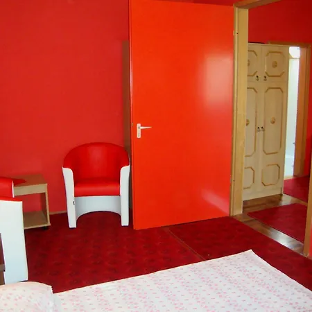 Vuca Medences, Klimatizalt Apartmanhaz Διαμέρισμα