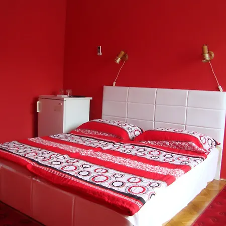 Vuca Medences, Klimatizalt Apartmanhaz Διαμέρισμα