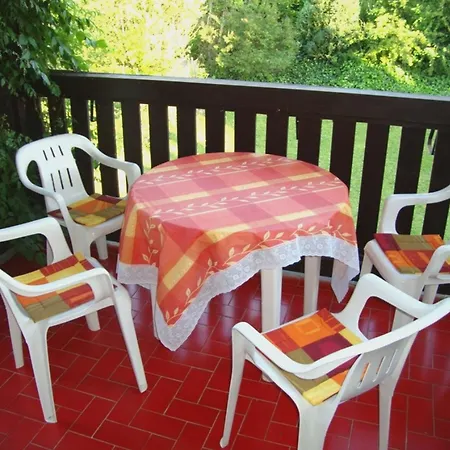 Vuca Medences, Klimatizalt Apartmanhaz Balatonboglár