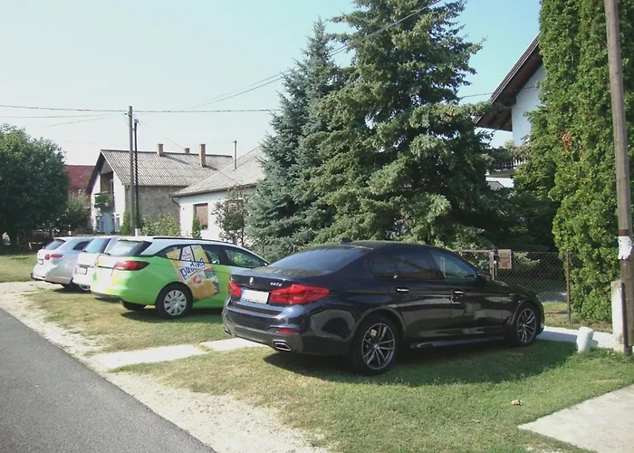 Vuca Medences, Klimatizalt Apartmanhaz Balatonboglár