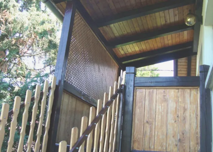 Vuca Medences, Klimatizalt Apartmanhaz דירה