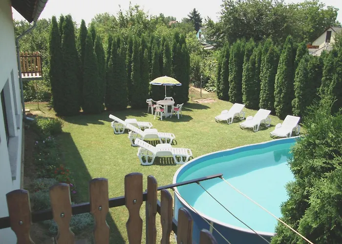 Vuca Medences, Klimatizalt Apartmanhaz Lejlighed Balatonboglár